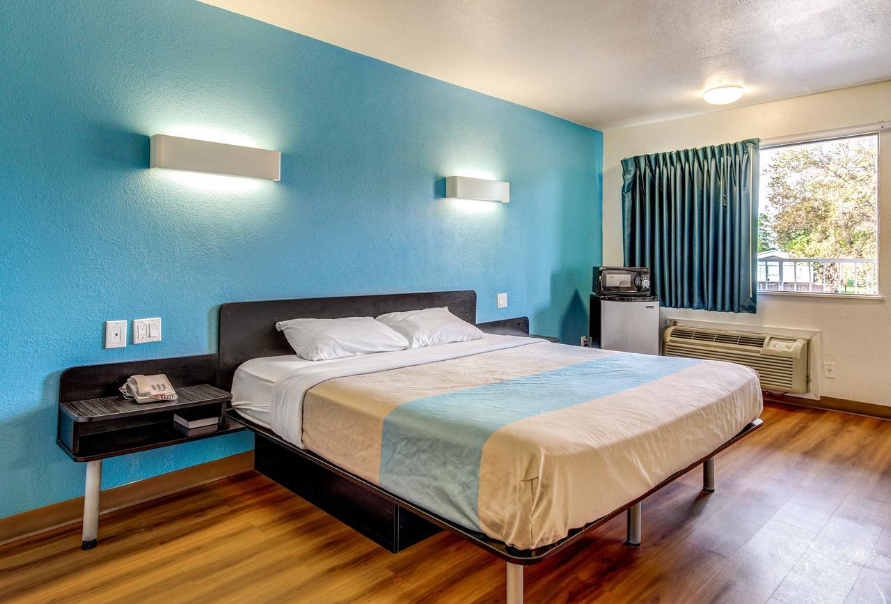 Motel 6 Waco - Lacy Lakeview Bellmead Kültér fotó