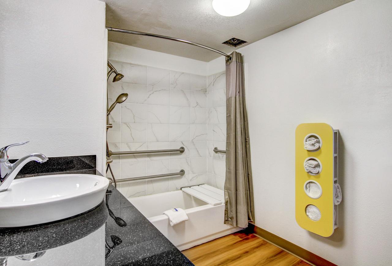 Motel 6 Waco - Lacy Lakeview Bellmead Kültér fotó