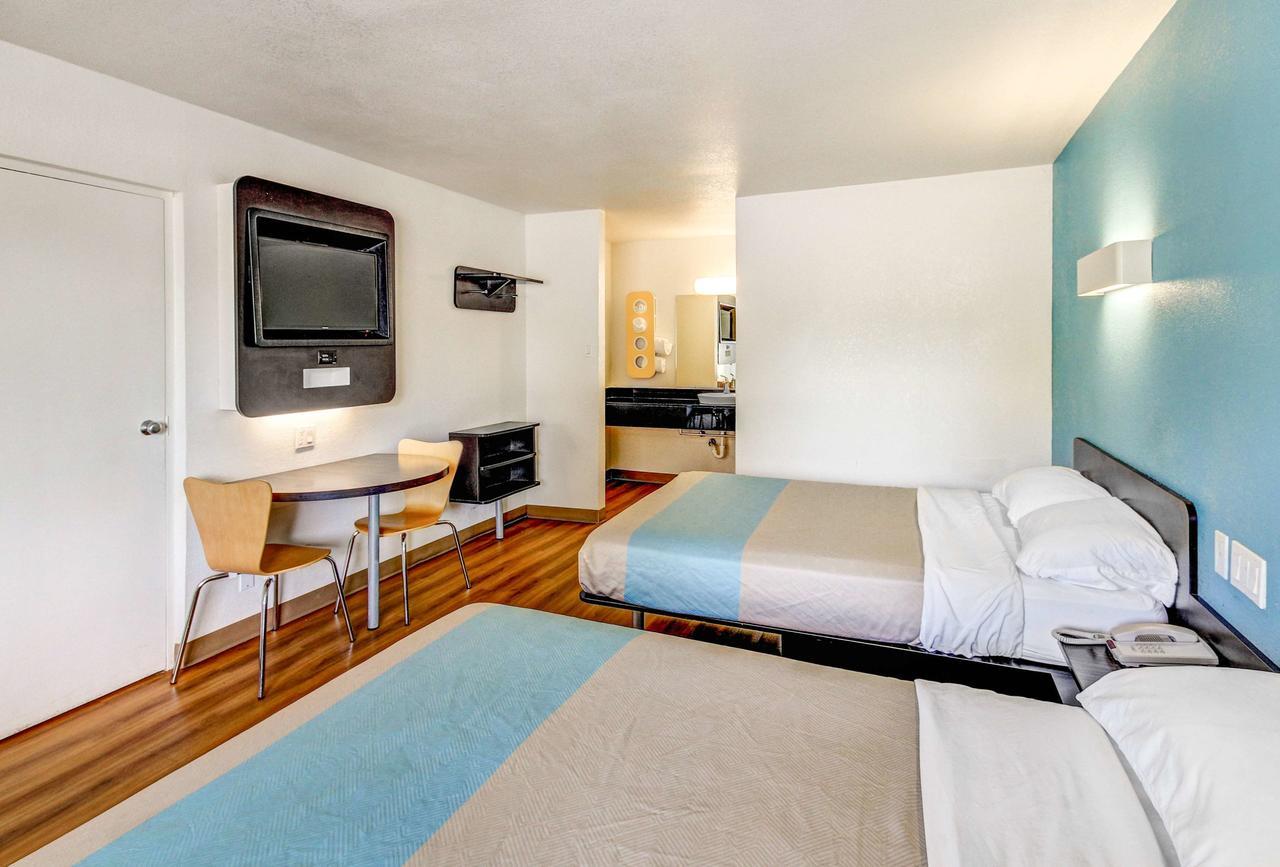Motel 6 Waco - Lacy Lakeview Bellmead Kültér fotó